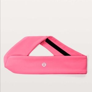 Lululemon Fly Away Tamer Headband